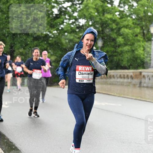 14.06.2026 - REWE Women's Run Dr. Thomas Lammeyer http://msf.ph/oto/9770413 14.06.2026 09:47:51 Laufen 10213 meine-sportfotos.de