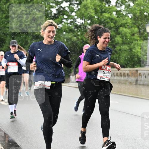 14.06.2026 - REWE Women's Run Dr. Thomas Lammeyer http://msf.ph/oto/9770432 14.06.2026 09:47:53 Laufen 10059, 1005, 57 meine-sportfotos.de