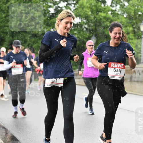 14.06.2026 - REWE Women's Run Dr. Thomas Lammeyer http://msf.ph/oto/9770437 14.06.2026 09:47:53 Laufen 10059, 10057, 7 meine-sportfotos.de