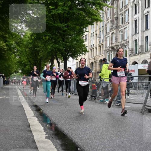 14.06.2026 - REWE Women's Run J. Mangold http://msf.ph/oto/9770439 14.06.2026 09:56:03 Ziel 10098, 10122, 10304, 10563, 10737, 10757, 10774, 10816, 10838, 10867, 10969, 11383, 11399, 11428, 11491, 11515, 11526 meine-sportfotos.de