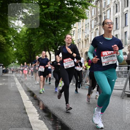 14.06.2026 - REWE Women's Run J. Mangold http://msf.ph/oto/9770469 14.06.2026 09:56:06 Ziel 10098, 10112, 10122, 10265, 10304, 10563, 10736, 10757, 10774, 10838, 10867, 10969, 11383, 11399, 11428, 11515, 11526 meine-sportfotos.de