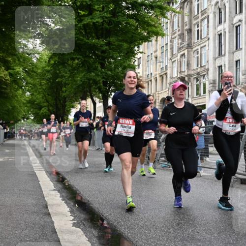 14.06.2026 - REWE Women's Run J. Mangold http://msf.ph/oto/9770492 14.06.2026 09:56:07 Ziel 10098, 10112, 10122, 10265, 10304, 10736, 10757, 10774, 10845, 10867, 10969, 11383, 11399, 11428, 11515, 11526 meine-sportfotos.de