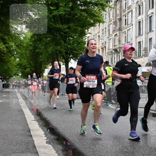 14.06.2026 - REWE Women's Run J. Mangold http://msf.ph/oto/9770496 14.06.2026 09:56:08 Ziel 10098, 10112, 10122, 10265, 10304, 10682, 10736, 10757, 10774, 10845, 10867, 10969, 11383, 11399, 11428, 11515 meine-sportfotos.de