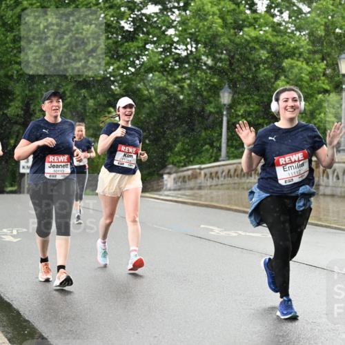 14.06.2026 - REWE Women's Run Dr. Thomas Lammeyer http://msf.ph/oto/9770505 14.06.2026 09:48:07 Laufen 11112, 57, 11264, 10113, 57 meine-sportfotos.de