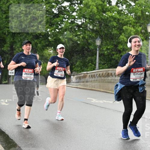 14.06.2026 - REWE Women's Run Dr. Thomas Lammeyer http://msf.ph/oto/9770506 14.06.2026 09:48:07 Laufen 10113, 7, 11264, 7, 11112, 7 meine-sportfotos.de