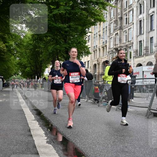14.06.2026 - REWE Women's Run J. Mangold http://msf.ph/oto/9770533 14.06.2026 09:56:12 Ziel 10098, 10112, 10234, 10265, 10304, 10682, 10736, 10845, 11399, 11428, 11515 meine-sportfotos.de