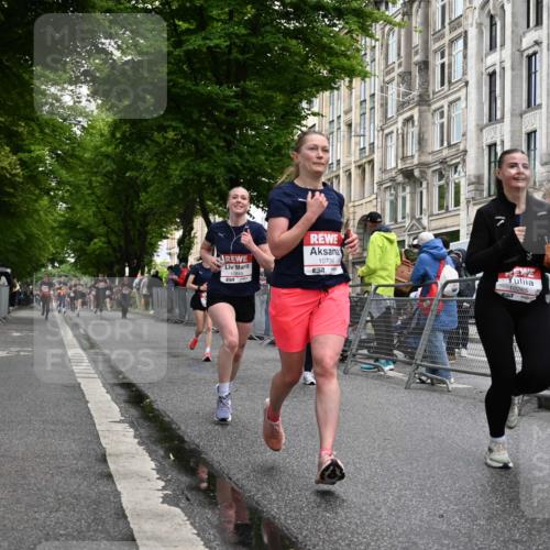 14.06.2026 - REWE Women's Run J. Mangold http://msf.ph/oto/9770542 14.06.2026 09:56:12 Ziel 10098, 10112, 10234, 10265, 10304, 10682, 10736, 10845, 11399, 11428, 11515 meine-sportfotos.de