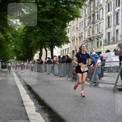14.06.2026 - REWE Women's Run J. Mangold http://msf.ph/oto/9770573 14.06.2026 09:56:15 Ziel 10018, 10234, 10265, 10682, 10736, 10845 meine-sportfotos.de