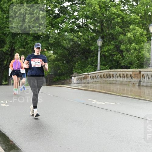 14.06.2026 - REWE Women's Run Dr. Thomas Lammeyer http://msf.ph/oto/9770584 14.06.2026 09:48:15 Laufen 10655 meine-sportfotos.de