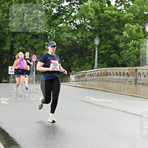 14.06.2026 - REWE Women's Run Dr. Thomas Lammeyer http://msf.ph/oto/9770594 14.06.2026 09:48:15 Laufen 655, 4444 meine-sportfotos.de