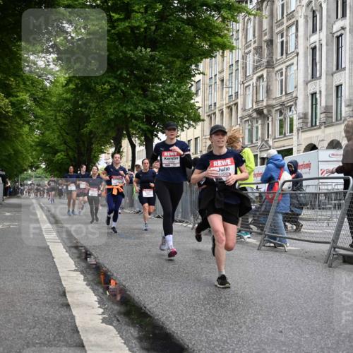 14.06.2026 - REWE Women's Run J. Mangold http://msf.ph/oto/9770599 14.06.2026 09:56:23 Ziel 10018, 10156, 10399, 10438, 10465, 10547, 10781, 11007, 11415, 11516 meine-sportfotos.de