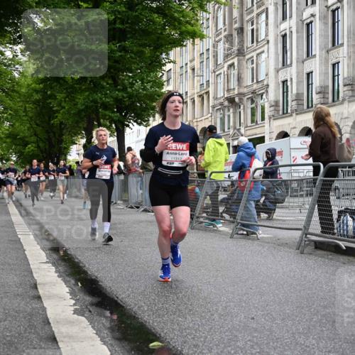 14.06.2026 - REWE Women's Run J. Mangold http://msf.ph/oto/9770645 14.06.2026 09:56:35 Ziel 11214, 11283, 11312, 11436 meine-sportfotos.de