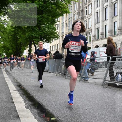 14.06.2026 - REWE Women's Run J. Mangold http://msf.ph/oto/9770651 14.06.2026 09:56:35 Ziel 11214, 11283, 11312, 11436 meine-sportfotos.de