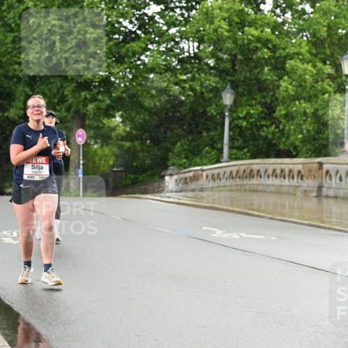 14.06.2026 - REWE Women's Run Dr. Thomas Lammeyer http://msf.ph/oto/9770664 14.06.2026 09:48:21 Laufen 10910, 10588, 57 meine-sportfotos.de