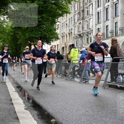 14.06.2026 - REWE Women's Run J. Mangold http://msf.ph/oto/9770665 14.06.2026 09:56:40 Ziel 10167, 10479, 10773, 11055, 11132, 11214, 11283, 11302, 11436, 11509, 11535 meine-sportfotos.de