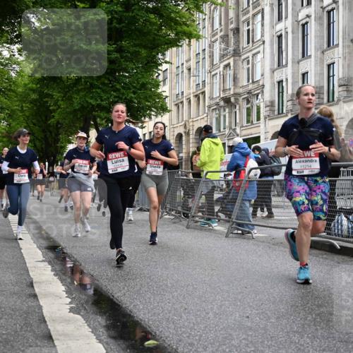 14.06.2026 - REWE Women's Run J. Mangold http://msf.ph/oto/9770667 14.06.2026 09:56:40 Ziel 10167, 10479, 10773, 11055, 11132, 11214, 11283, 11302, 11436, 11509, 11535 meine-sportfotos.de