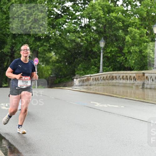 14.06.2026 - REWE Women's Run Dr. Thomas Lammeyer http://msf.ph/oto/9770668 14.06.2026 09:48:21 Laufen 10910, 57 meine-sportfotos.de
