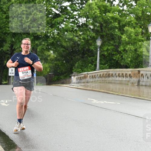 14.06.2026 - REWE Women's Run Dr. Thomas Lammeyer http://msf.ph/oto/9770671 14.06.2026 09:48:21 Laufen 10910, 57, 0404 meine-sportfotos.de