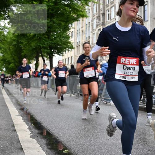 14.06.2026 - REWE Women's Run J. Mangold http://msf.ph/oto/9770696 14.06.2026 09:56:43 Ziel 10167, 10253, 10479, 10740, 10773, 10844, 11055, 11132, 11214, 11302, 11344, 11436, 11509, 11535 meine-sportfotos.de