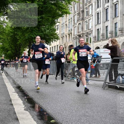 14.06.2026 - REWE Women's Run J. Mangold http://msf.ph/oto/9770702 14.06.2026 09:56:44 Ziel 10167, 10253, 10479, 10740, 10773, 10844, 11055, 11132, 11214, 11302, 11344, 11436, 11509, 11535 meine-sportfotos.de
