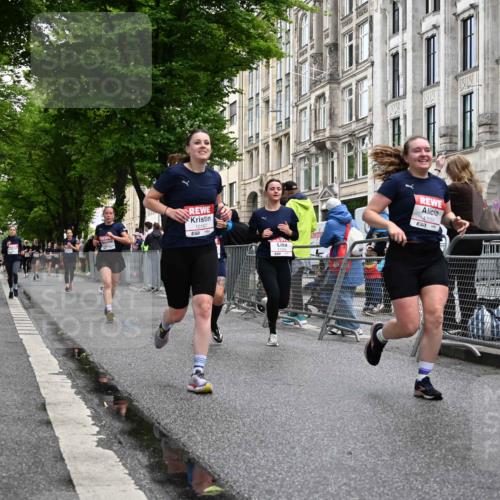 14.06.2026 - REWE Women's Run J. Mangold http://msf.ph/oto/9770708 14.06.2026 09:56:45 Ziel 10167, 10253, 10287, 10463, 10479, 10740, 10773, 10844, 11055, 11132, 11214, 11302, 11344, 11436, 11509, 11535 meine-sportfotos.de