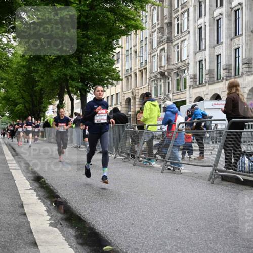 14.06.2026 - REWE Women's Run J. Mangold http://msf.ph/oto/9770731 14.06.2026 09:56:48 Ziel 10167, 10253, 10287, 10463, 10479, 10740, 10844, 11016, 11055, 11344, 11509 meine-sportfotos.de