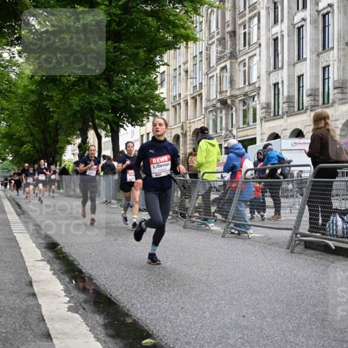 14.06.2026 - REWE Women's Run J. Mangold http://msf.ph/oto/9770734 14.06.2026 09:56:49 Ziel 10131, 10167, 10253, 10287, 10463, 10740, 10844, 11016, 11055, 11344 meine-sportfotos.de