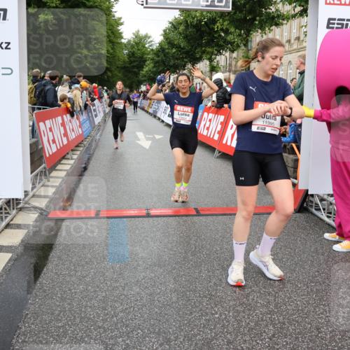 14.06.2026 - REWE Women's Run Strokosch-Dieckow http://msf.ph/oto/9770751 14.06.2026 09:54:24 Ziel 10012, 10235, 10356, 10363, 10434, 10899, 11395, 11502 meine-sportfotos.de