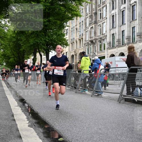 14.06.2026 - REWE Women's Run J. Mangold http://msf.ph/oto/9770755 14.06.2026 09:56:54 Ziel 10131, 10287, 10385, 10463, 10543, 10611, 10835, 10926, 11016 meine-sportfotos.de