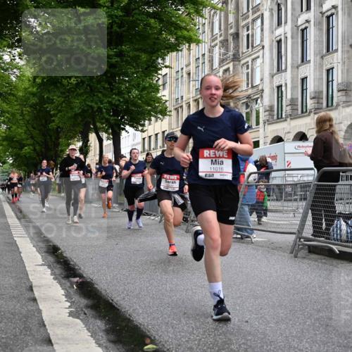 14.06.2026 - REWE Women's Run J. Mangold http://msf.ph/oto/9770763 14.06.2026 09:56:54 Ziel 10131, 10287, 10385, 10463, 10543, 10611, 10835, 10926, 11016 meine-sportfotos.de