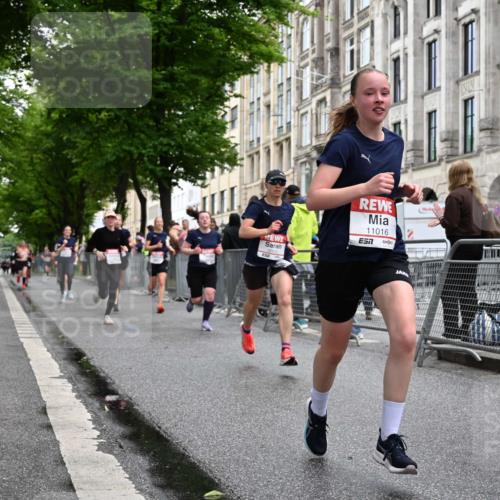 14.06.2026 - REWE Women's Run J. Mangold http://msf.ph/oto/9770765 14.06.2026 09:56:55 Ziel 10131, 10287, 10385, 10463, 10543, 10611, 10835, 10926, 11016 meine-sportfotos.de