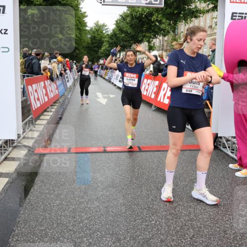 14.06.2026 - REWE Women's Run Strokosch-Dieckow http://msf.ph/oto/9770766 14.06.2026 09:54:24 Ziel 10012, 10235, 10356, 10363, 10434, 10899, 11395, 11502 meine-sportfotos.de