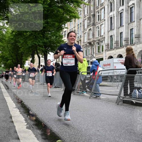 14.06.2026 - REWE Women's Run J. Mangold http://msf.ph/oto/9770797 14.06.2026 09:56:59 Ziel 10131, 10385, 10543, 10611, 10835, 10926, 10976, 11183, 11304 meine-sportfotos.de