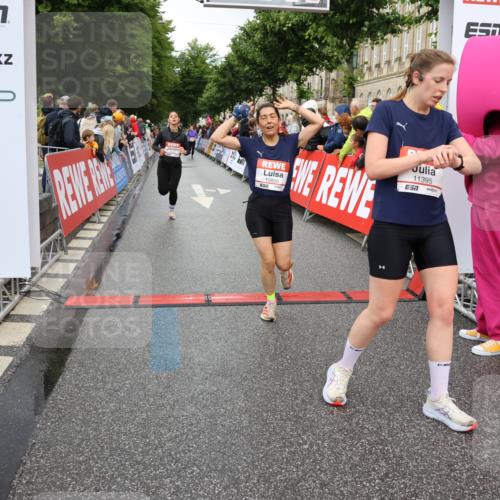 14.06.2026 - REWE Women's Run Strokosch-Dieckow http://msf.ph/oto/9770816 14.06.2026 09:54:24 Ziel 10012, 10235, 10356, 10363, 10434, 10899, 11395, 11502 meine-sportfotos.de