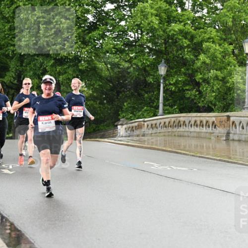 14.06.2026 - REWE Women's Run Dr. Thomas Lammeyer http://msf.ph/oto/9770818 14.06.2026 09:48:33 Laufen 10646, 11036, 11099 meine-sportfotos.de