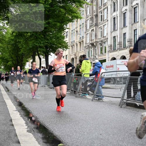 14.06.2026 - REWE Women's Run J. Mangold http://msf.ph/oto/9770821 14.06.2026 09:57:03 Ziel 10075, 10226, 10835, 10901, 10976, 11183, 11304 meine-sportfotos.de