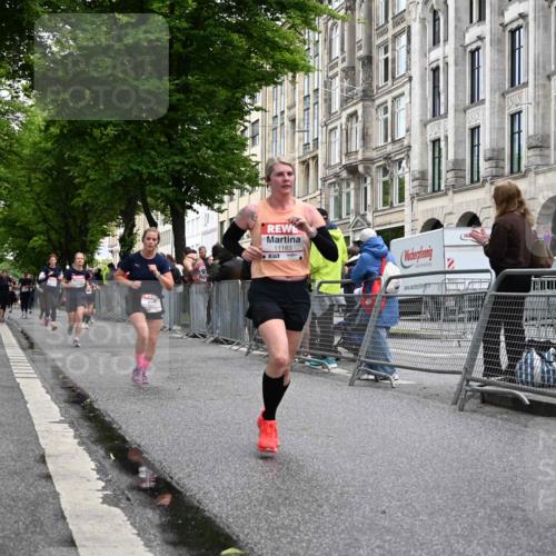 14.06.2026 - REWE Women's Run J. Mangold http://msf.ph/oto/9770825 14.06.2026 09:57:03 Ziel 10075, 10226, 10835, 10901, 10976, 11183, 11304 meine-sportfotos.de