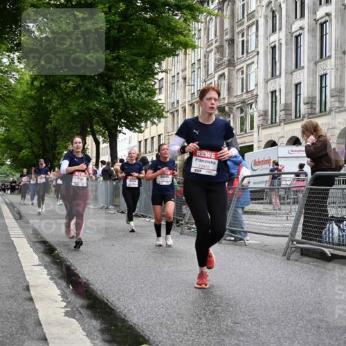 14.06.2026 - REWE Women's Run J. Mangold http://msf.ph/oto/9770872 14.06.2026 09:57:10 Ziel 10075, 10173, 10226, 10310, 10377, 10802, 10901, 11131, 11262, 11276, 11423 meine-sportfotos.de