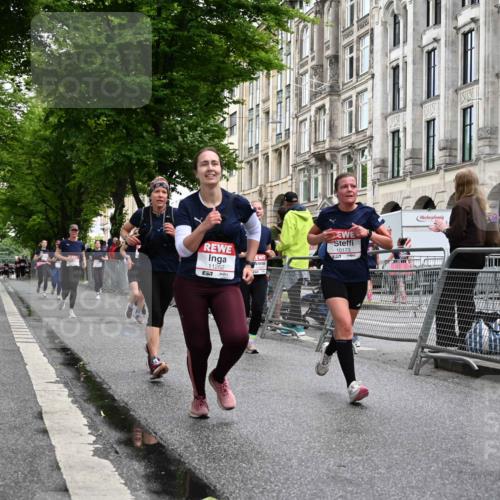 14.06.2026 - REWE Women's Run J. Mangold http://msf.ph/oto/9770882 14.06.2026 09:57:11 Ziel 10173, 10226, 10310, 10377, 10802, 10901, 11131, 11262, 11276, 11423 meine-sportfotos.de