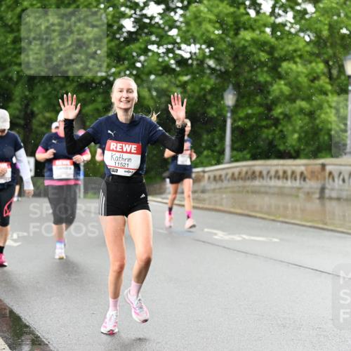14.06.2026 - REWE Women's Run Dr. Thomas Lammeyer http://msf.ph/oto/9770928 14.06.2026 09:48:41 Laufen 11521 meine-sportfotos.de