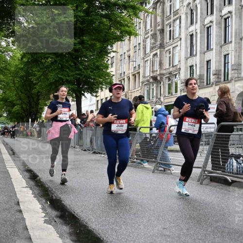 14.06.2026 - REWE Women's Run J. Mangold http://msf.ph/oto/9770931 14.06.2026 09:57:18 Ziel 10310, 10377, 10378, 10815, 11131, 11210 meine-sportfotos.de