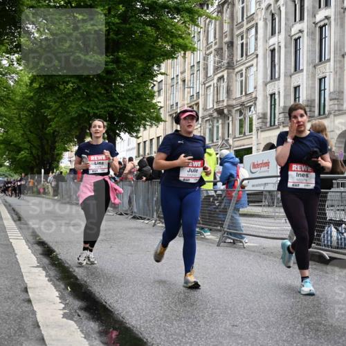 14.06.2026 - REWE Women's Run J. Mangold http://msf.ph/oto/9770934 14.06.2026 09:57:18 Ziel 10310, 10377, 10378, 10815, 11131, 11210 meine-sportfotos.de