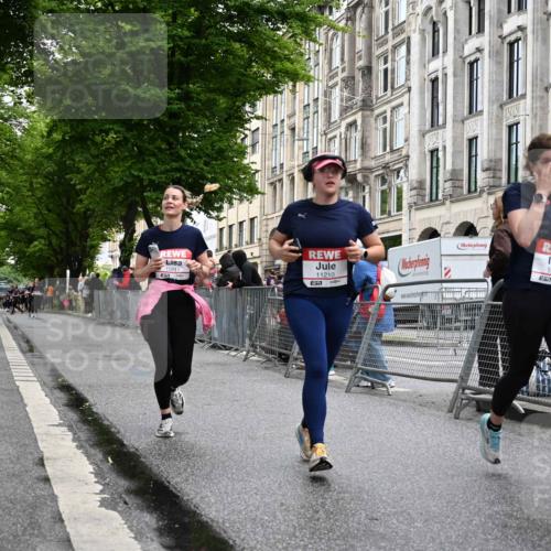 14.06.2026 - REWE Women's Run J. Mangold http://msf.ph/oto/9770936 14.06.2026 09:57:19 Ziel 10310, 10377, 10378, 10815, 11131, 11210 meine-sportfotos.de