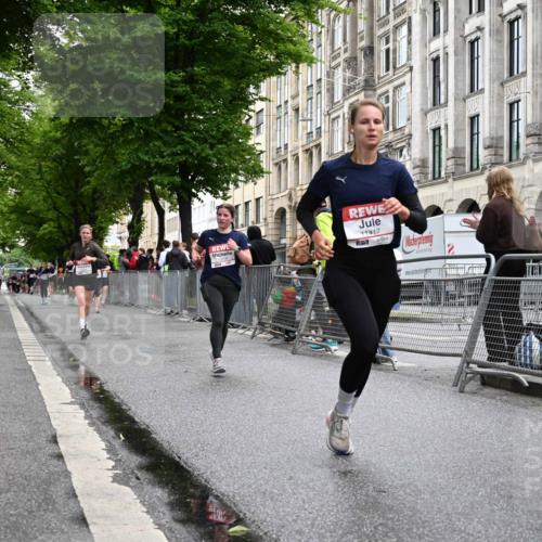 14.06.2026 - REWE Women's Run J. Mangold http://msf.ph/oto/9770966 14.06.2026 09:57:32 Ziel 10193, 10291, 10608, 11417 meine-sportfotos.de