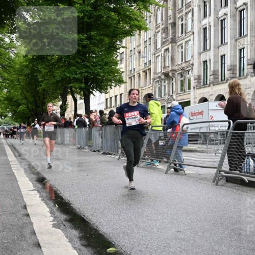 14.06.2026 - REWE Women's Run J. Mangold http://msf.ph/oto/9770971 14.06.2026 09:57:33 Ziel 10193, 10291, 10608, 11417 meine-sportfotos.de