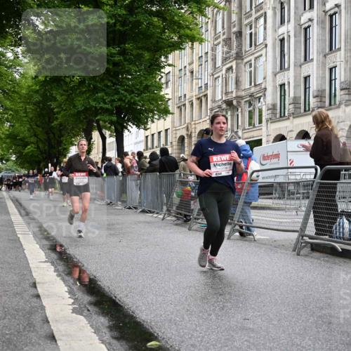 14.06.2026 - REWE Women's Run J. Mangold http://msf.ph/oto/9770977 14.06.2026 09:57:34 Ziel 10193, 10291, 10608, 11417 meine-sportfotos.de