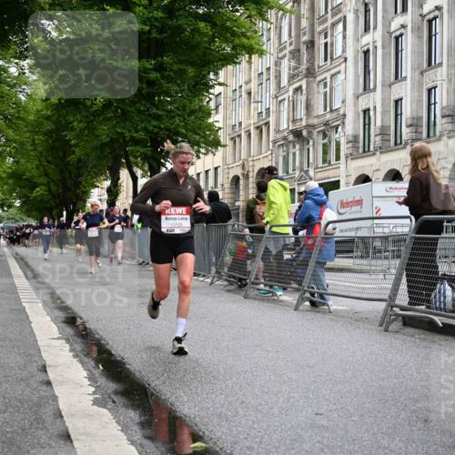 14.06.2026 - REWE Women's Run J. Mangold http://msf.ph/oto/9770980 14.06.2026 09:57:35 Ziel 10193, 10291, 10608, 10912, 11417 meine-sportfotos.de