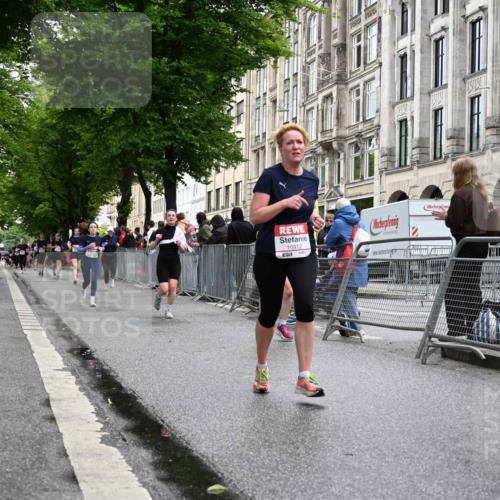 14.06.2026 - REWE Women's Run J. Mangold http://msf.ph/oto/9771005 14.06.2026 09:57:40 Ziel 10069, 10638, 10640, 10912 meine-sportfotos.de