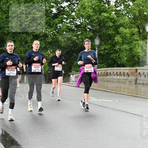 14.06.2026 - REWE Women's Run Dr. Thomas Lammeyer http://msf.ph/oto/9771022 14.06.2026 09:48:48 Laufen 10061, 7, 10060, 10701, 444 meine-sportfotos.de
