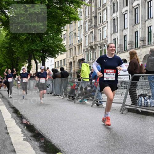 14.06.2026 - REWE Women's Run J. Mangold http://msf.ph/oto/9771055 14.06.2026 09:57:48 Ziel 10423, 10605, 10638, 10930, 11160, 11370, 11479 meine-sportfotos.de